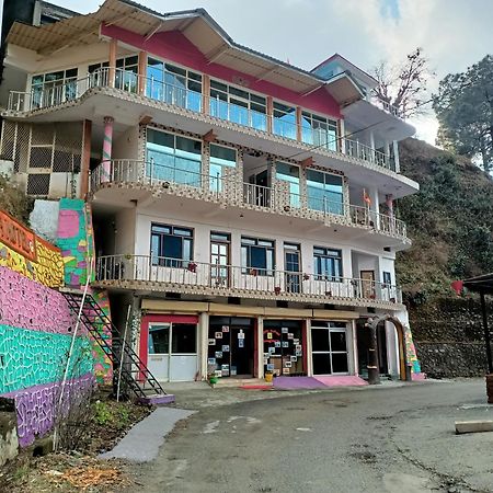Dwarika Hotel Dwarahat Exterior foto