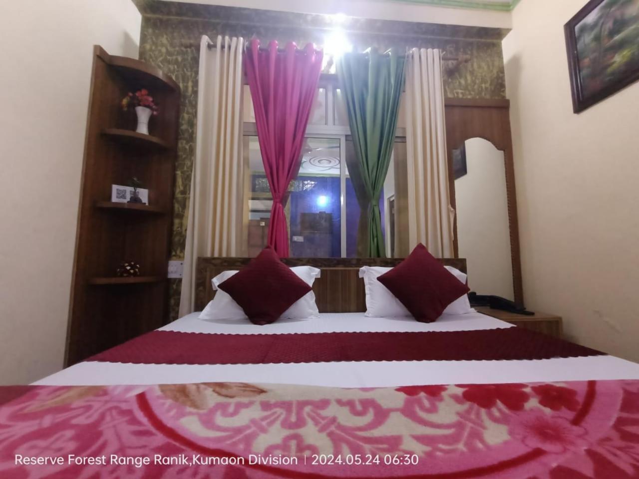 Dwarika Hotel Dwarahat Exterior foto