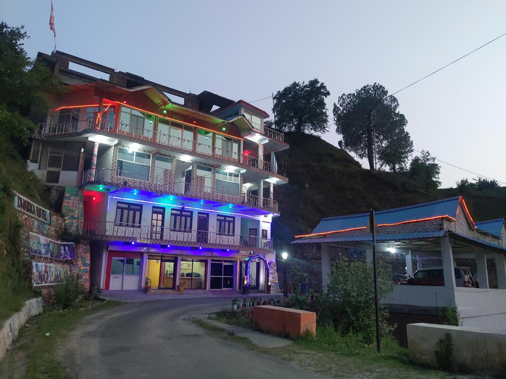 Dwarika Hotel Dwarahat Exterior foto